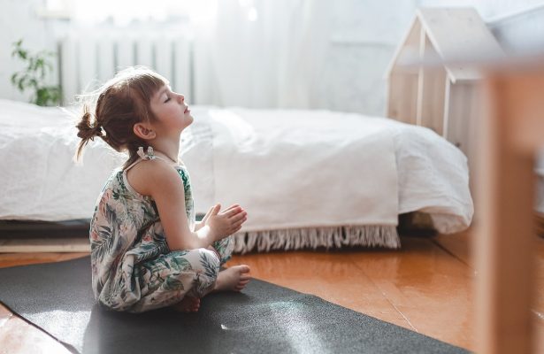 phương pháp dạy trẻ nhỏ điều khiển cảm xúc